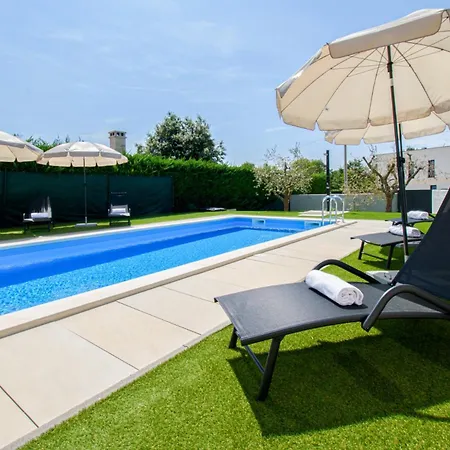 Modern Angelina In - By Istrabook Villa *